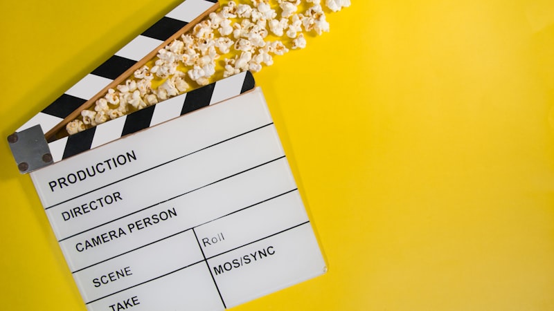 世界杯决赛直播主画面：球场全景与实时比分叠加